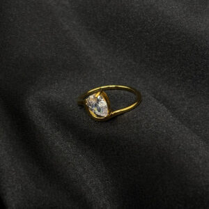 Bague médaillon diamants triangle en acier inoxydable