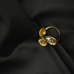 Bague plaquet trio diamants or en acier inoxydable