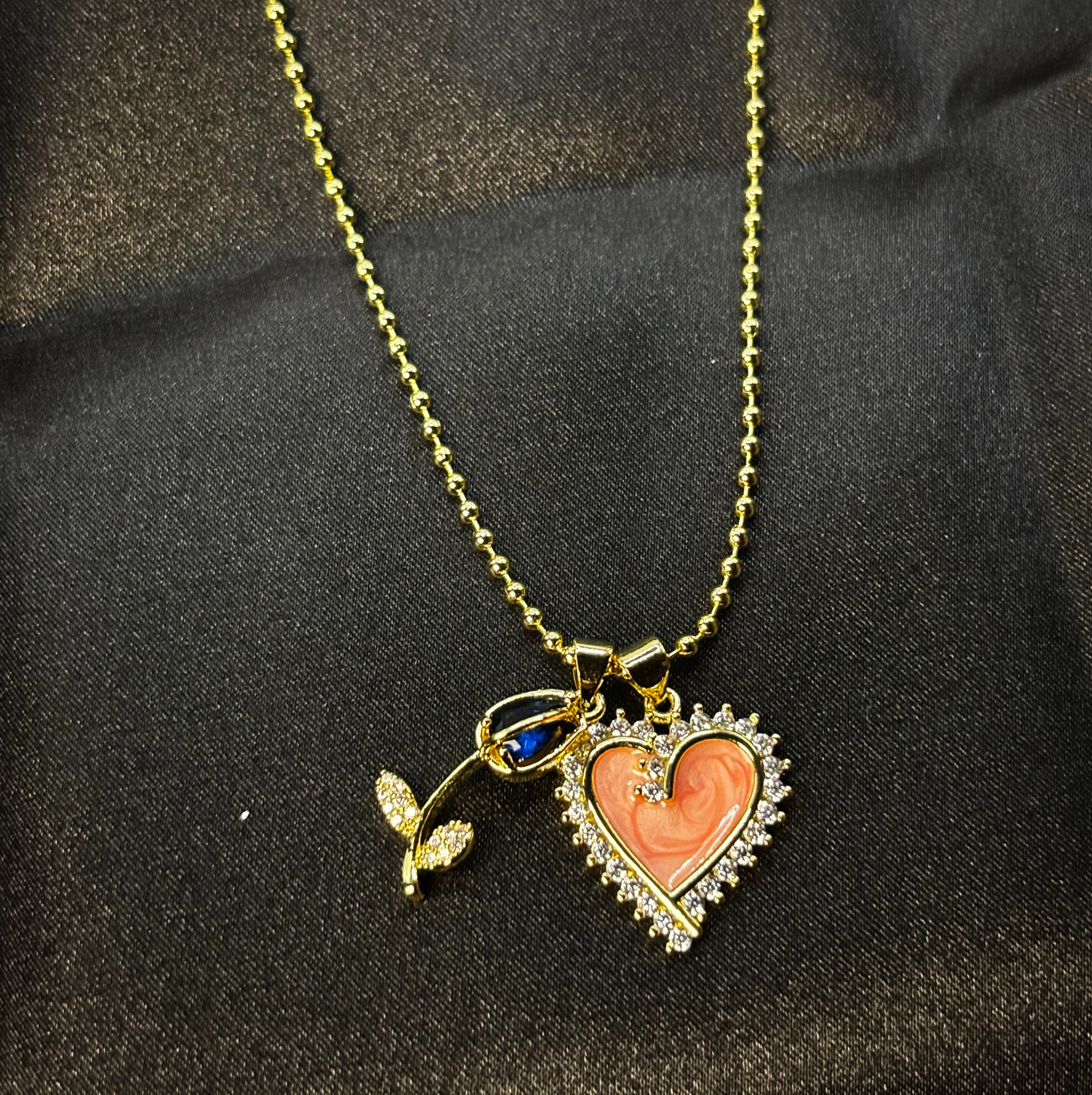 Chaîne double médaillons fleurs rose bleu en acier inoxydable – Image 2