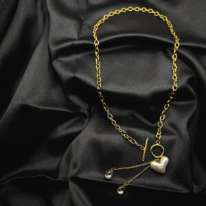 Chaîne médaillons anneaux cœur + diamants en acier inoxydable